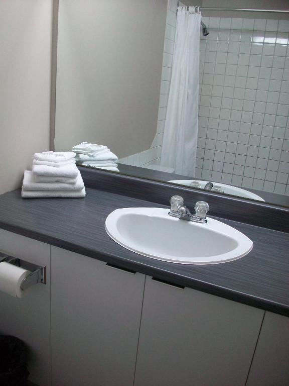 Motel Princesse Saguenay Bagian luar foto