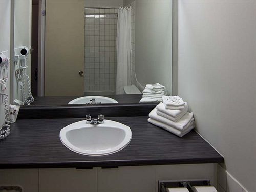 Motel Princesse Saguenay Bagian luar foto
